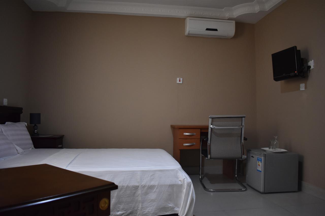 Cascade Hotel Lapaz Extérieur photo