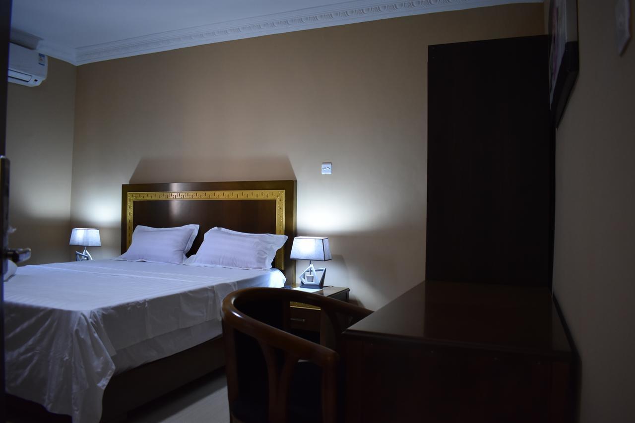 Cascade Hotel Lapaz Extérieur photo