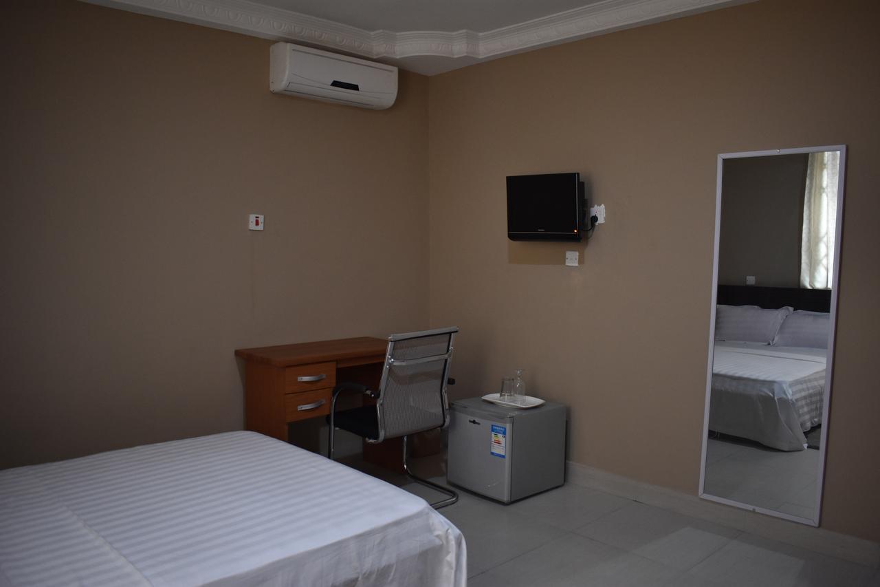 Cascade Hotel Lapaz Extérieur photo