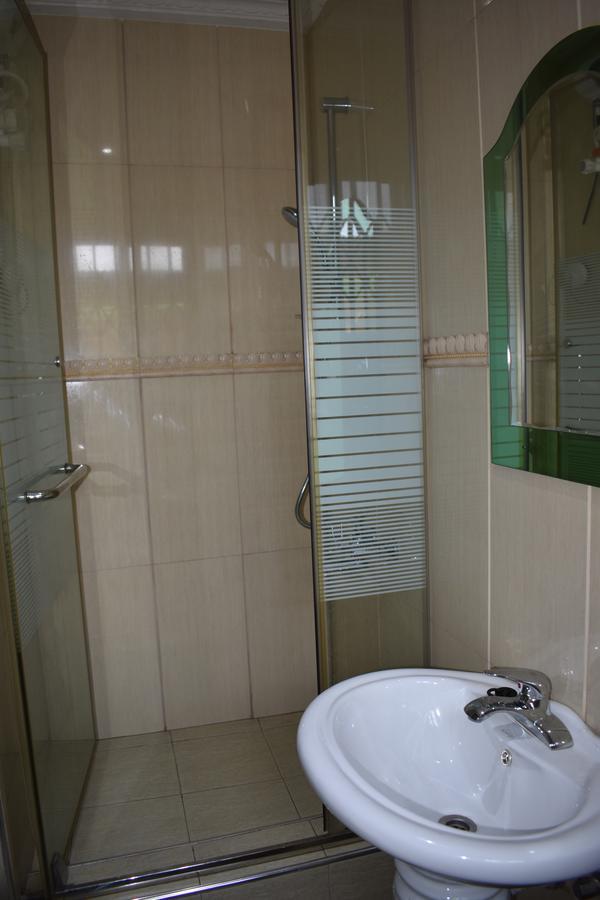 Cascade Hotel Lapaz Extérieur photo