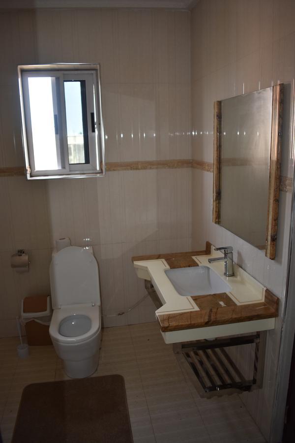 Cascade Hotel Lapaz Extérieur photo