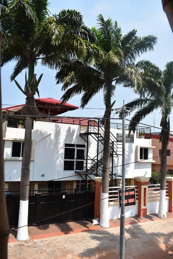 Cascade Hotel Lapaz Extérieur photo
