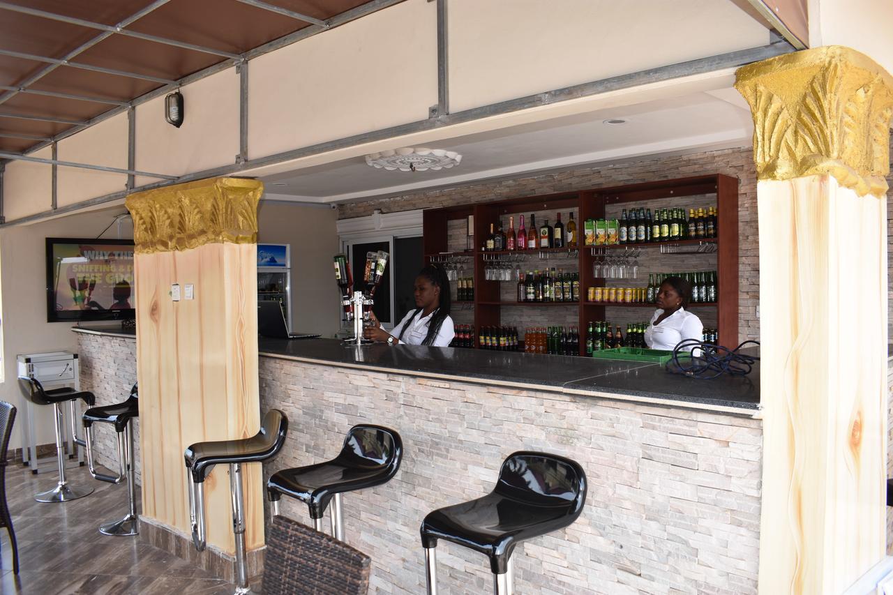 Cascade Hotel Lapaz Extérieur photo